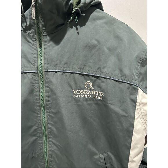 YOSEMITE NATIONAL PARK Reversible Hooded Jacket - Picture 3 of 14